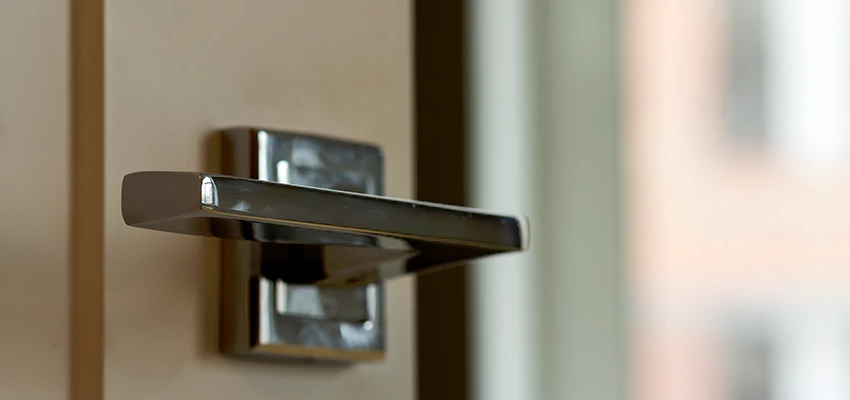 Door Lever Knob Repair in Lake Mathews, California