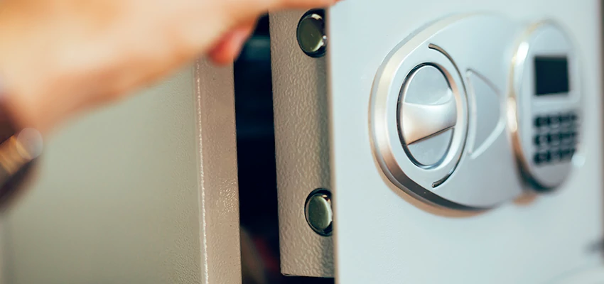 Fingerprint Safe Openers in Lake Mathews, CA